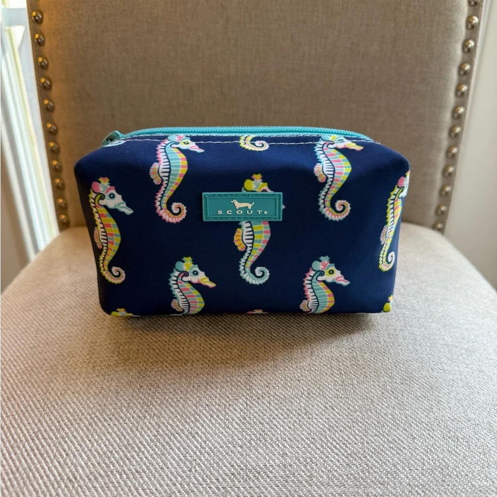 SCOUT Hanging Toiletry Bag - Also Including Discontinued “Tiny Treasures” Pouch - Picture 10 of 16